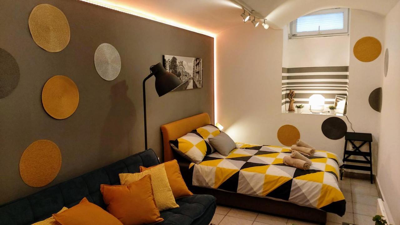 Nunnui Underground Studio Zagreb City Center Extérieur photo